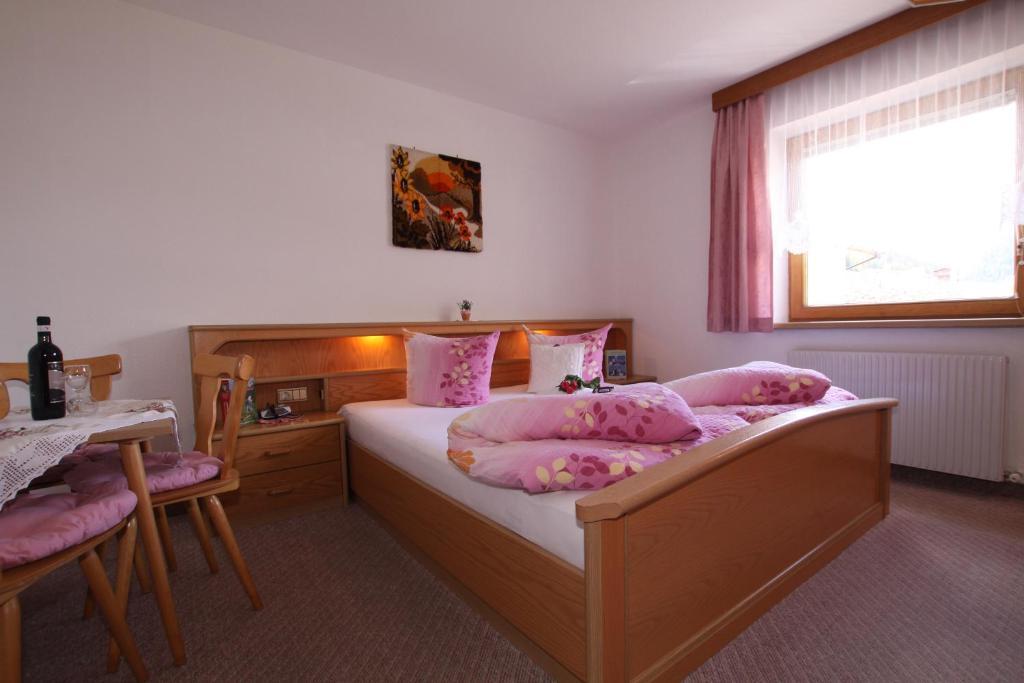 Landhaus Tschafein Galtür Szoba fotó